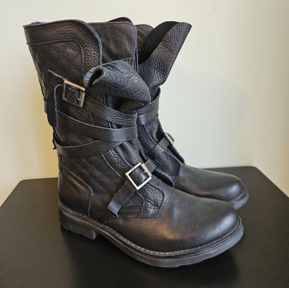 Black Leather Buckle Boots